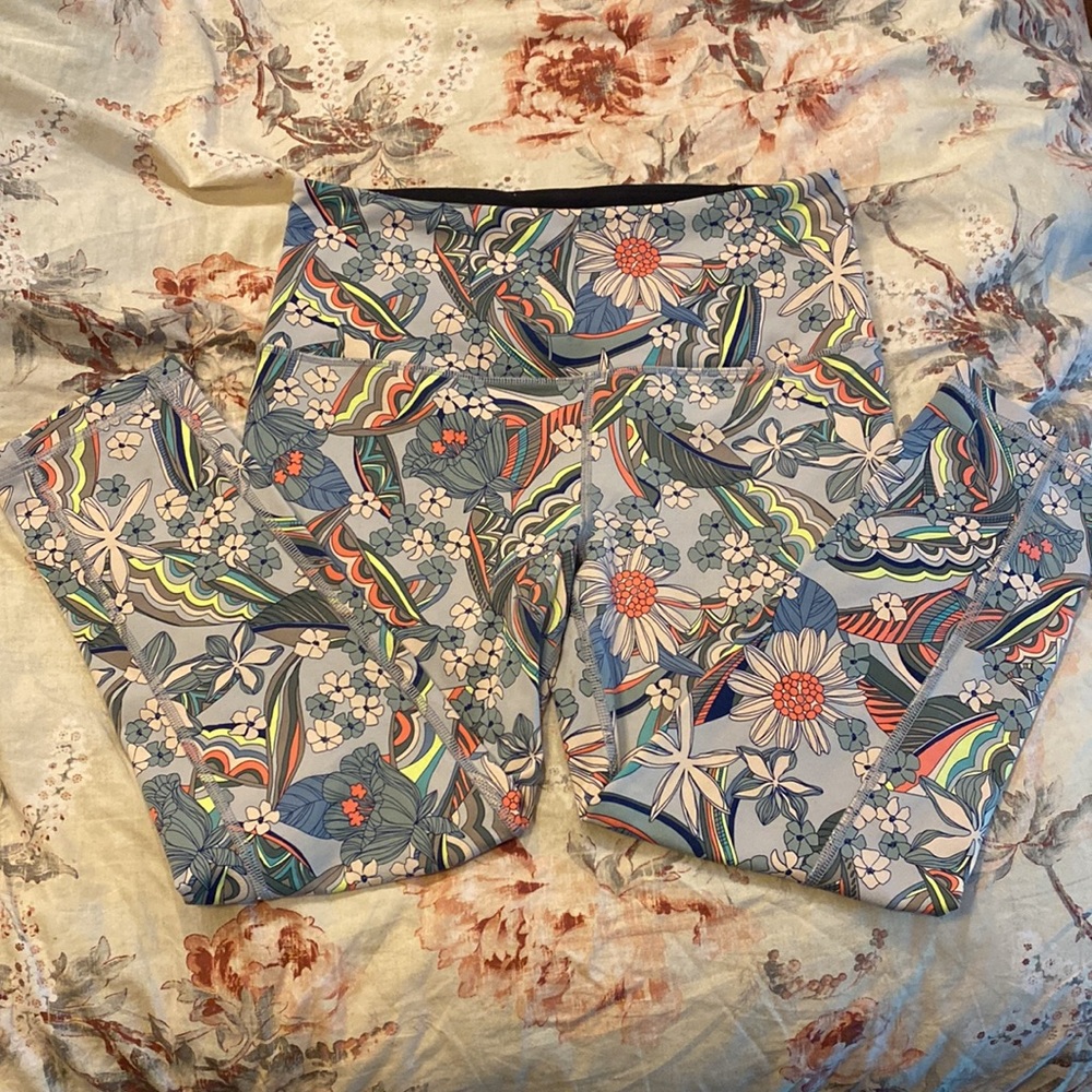 VS Knockout Capri leggings